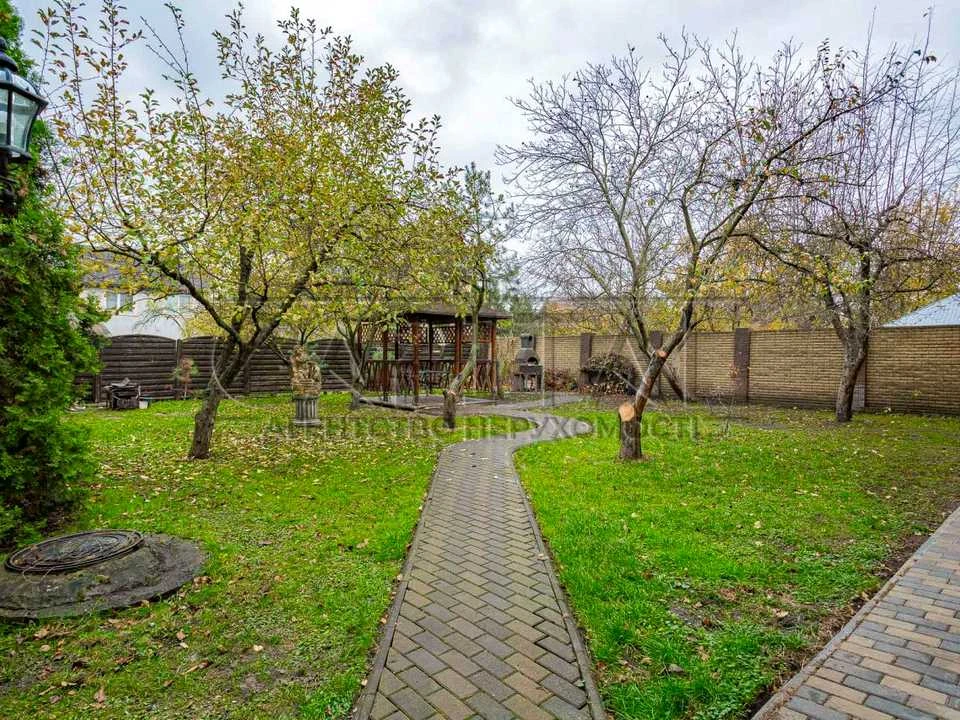 House. Address: Sadova str., Kyiv