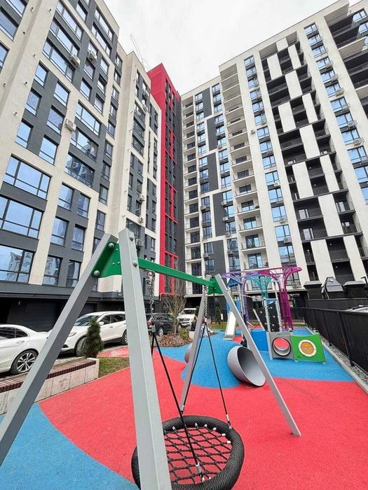 Просторная сданная трехкомнатная квартира в ЖК Main House_M