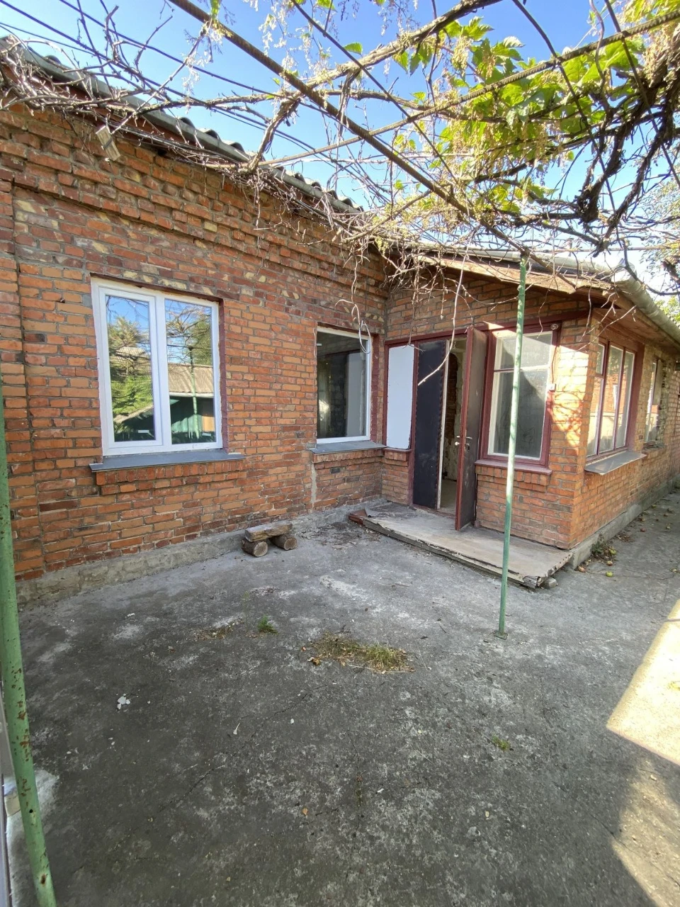 Very Low Price - House in Grechan + 2.5 acres of land 4627