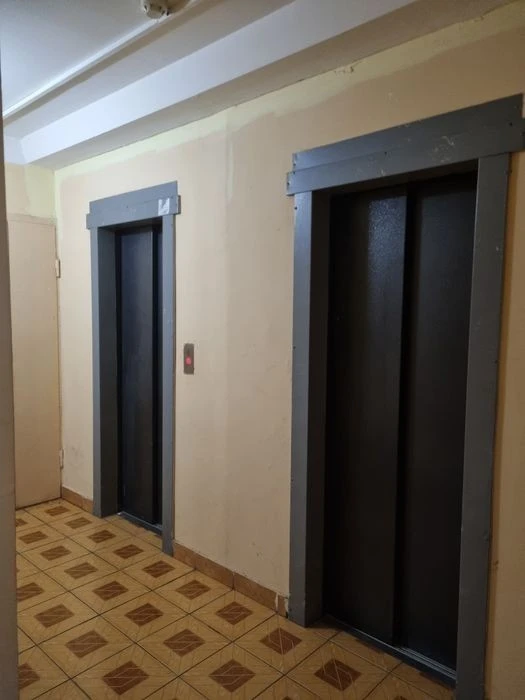 For sale a one-bedroom apartment, renovated, Grigorenko 18a