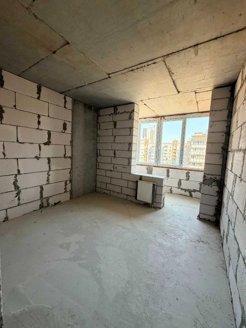 One-bedroom apartment in a completed new building at 110 Грушевського Street