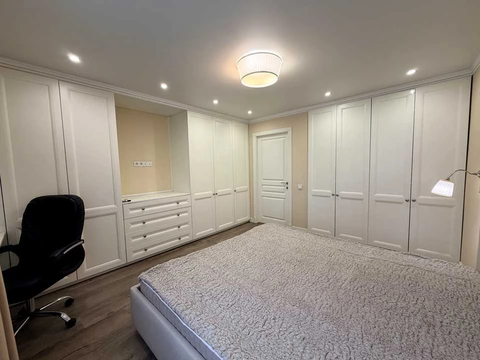 Apartment. Antonovicha st.