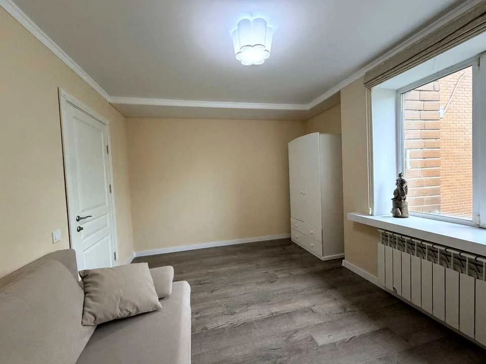 Apartment. Antonovicha st.