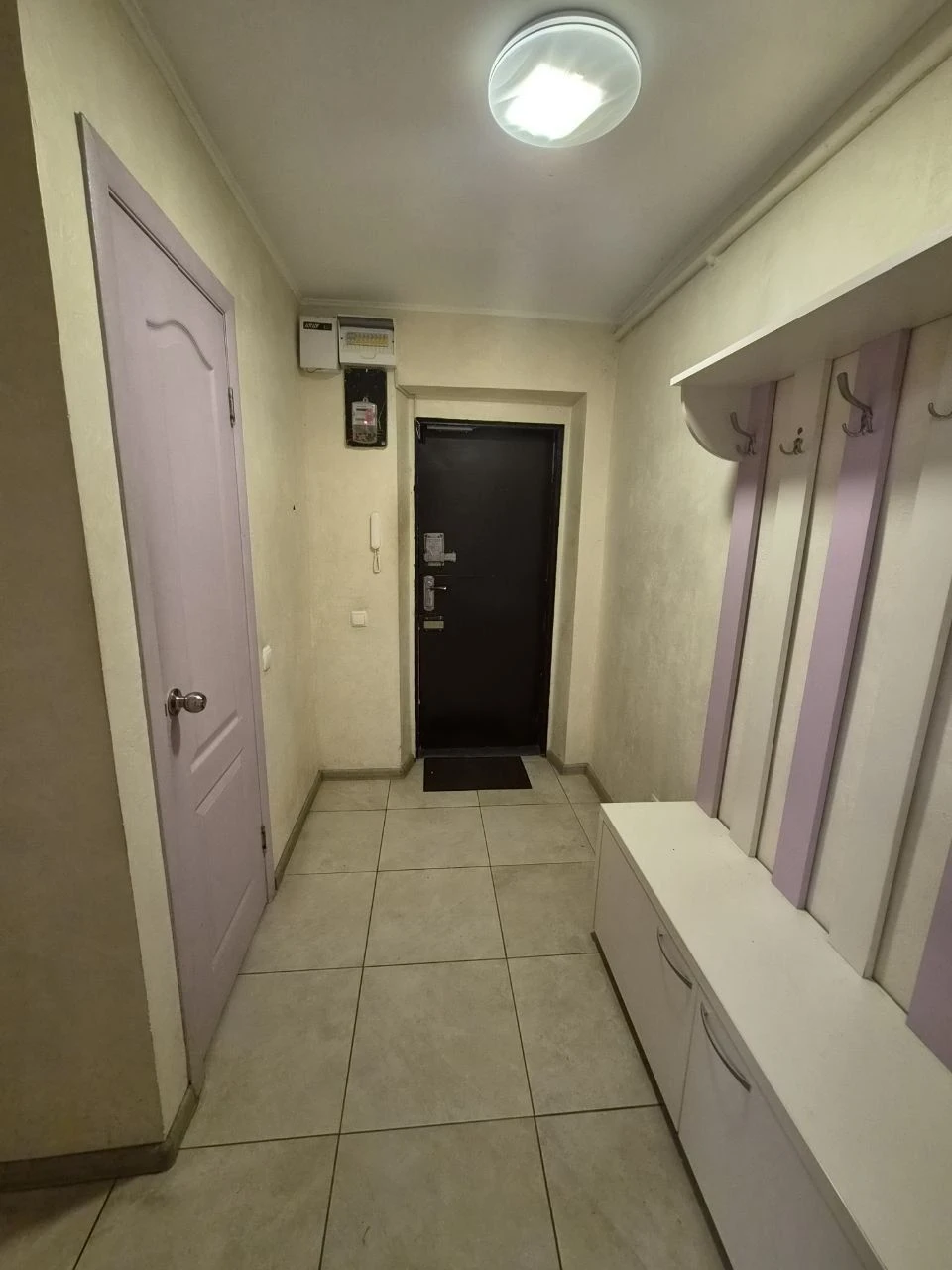 For sale 1-bedroom apartment at O. Polya 98a