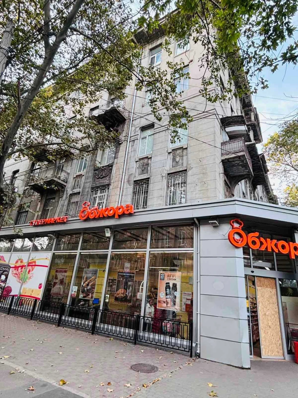 For Sale 1 Room Apartment on Nyzhynska Soborna Square Street