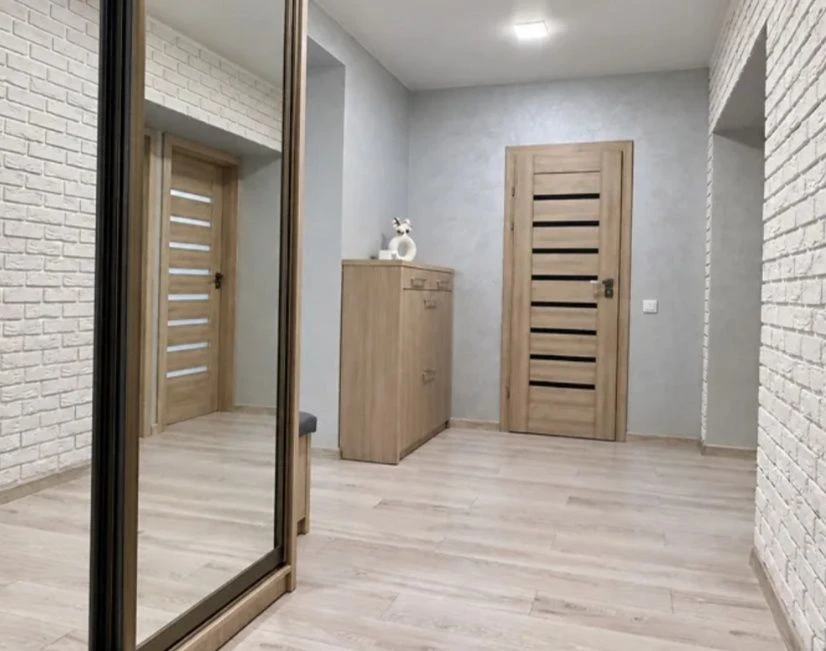 Sale of a good 3-room apartment in the Happy area