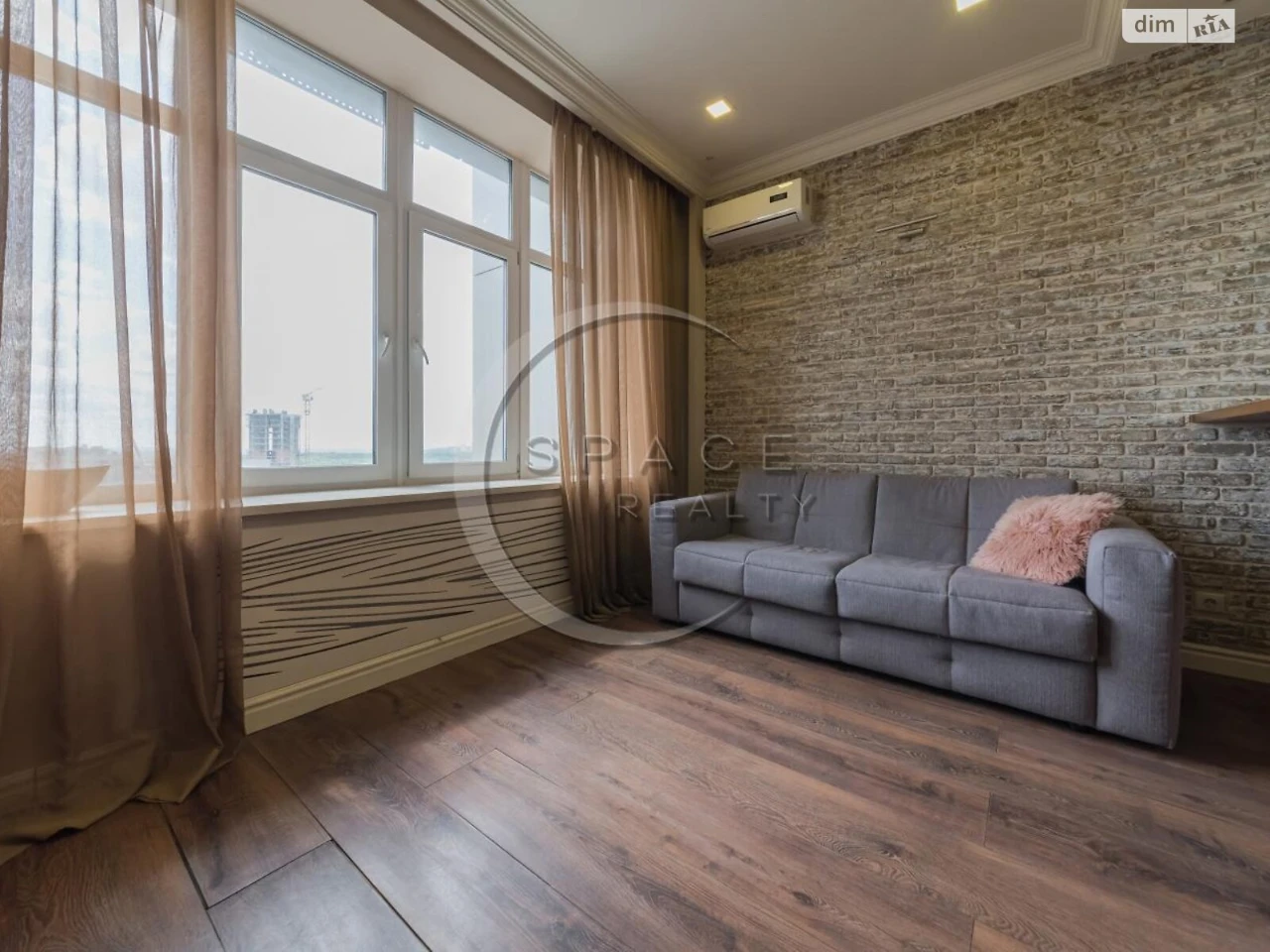 Long-Term Rental - 2-Room Apartment
