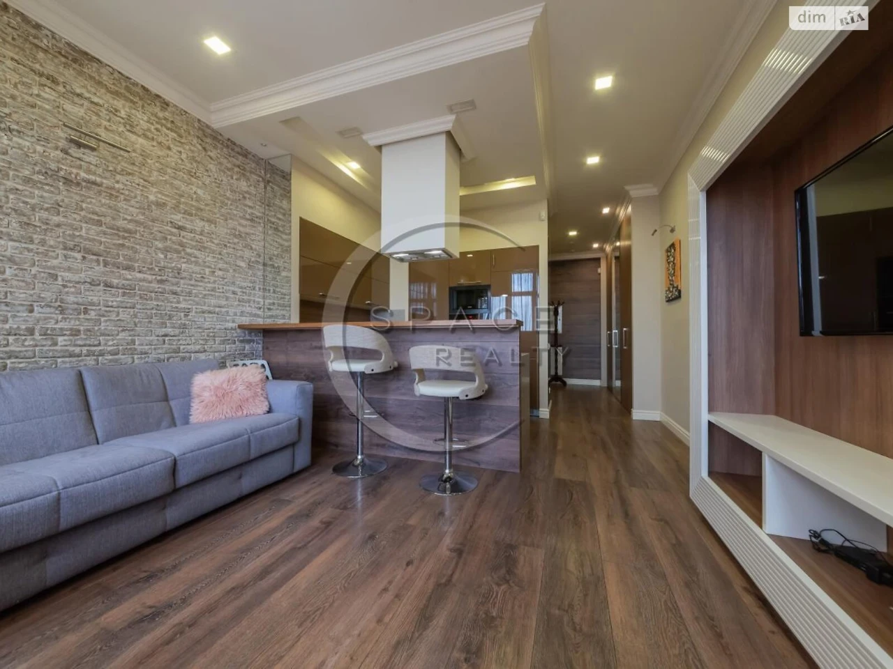 Long-Term Rental - 2-Room Apartment