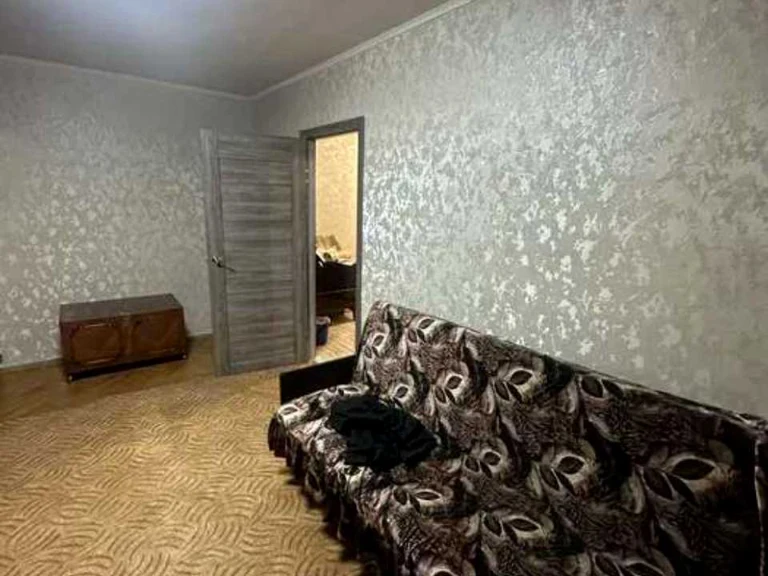 Apartment. Verkhovna Rada Blvd, Kyiv