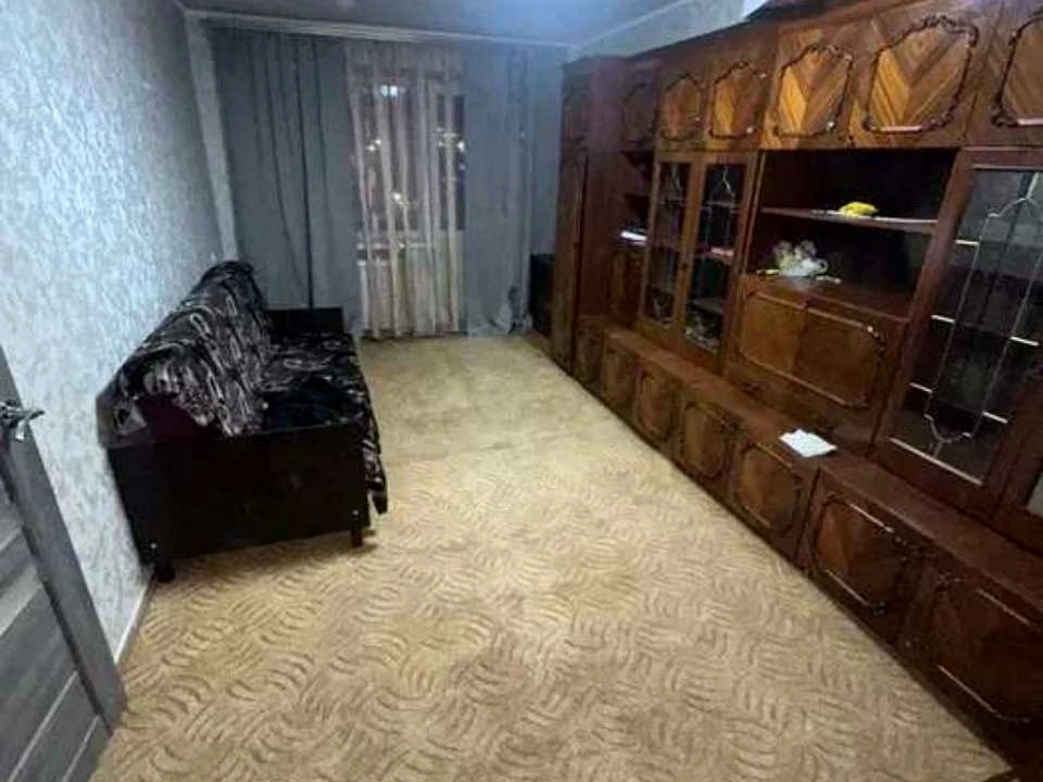 Apartment. Verkhovna Rada Blvd, Kyiv