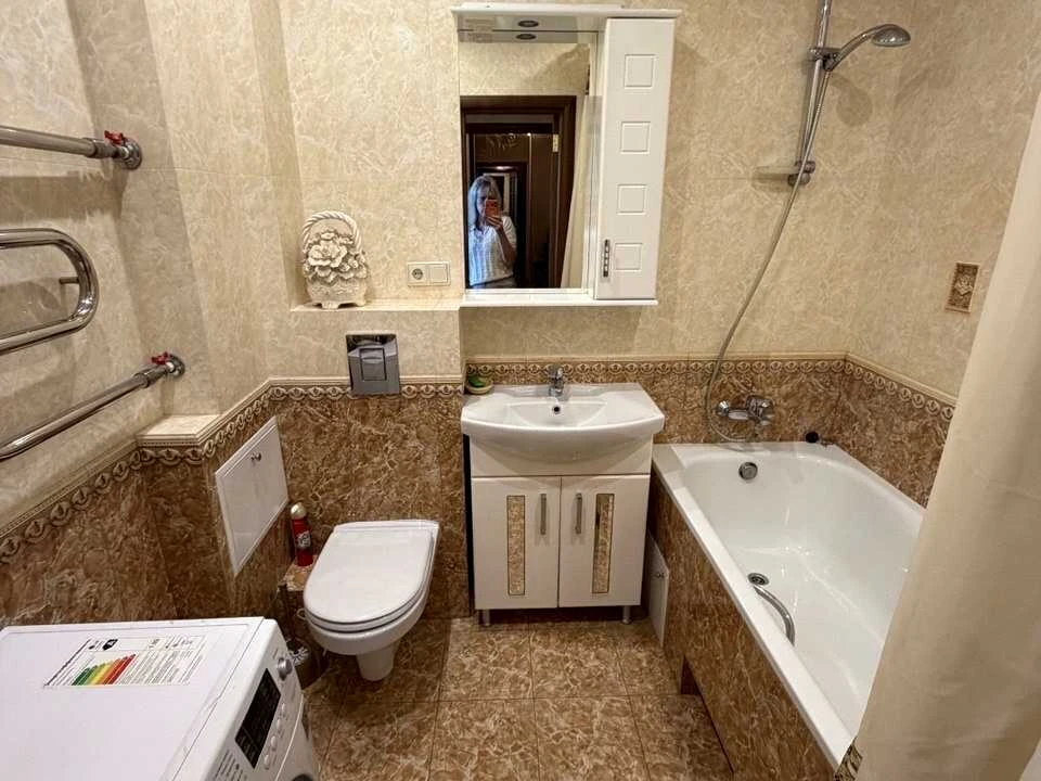 Квартира. Київ, проспект Червоної Калини, 1В