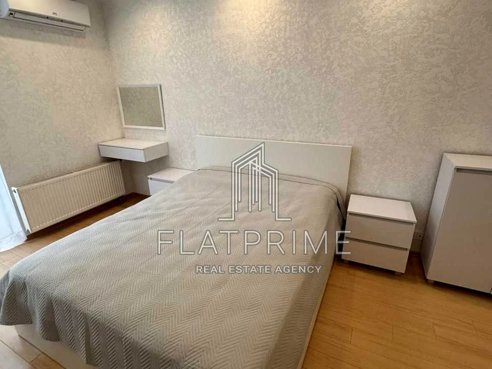 Квартира. Київ, Регенераторна вул.