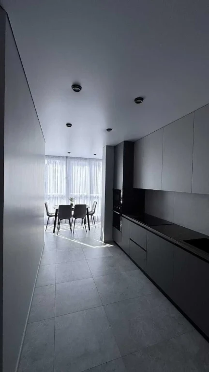 Sale of a one-bedroom apartment with a studio kitchen on вул. Роксо