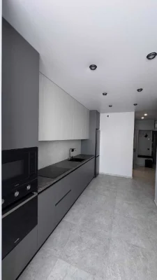 Sale of a one-bedroom apartment with a studio kitchen on вул. Роксо