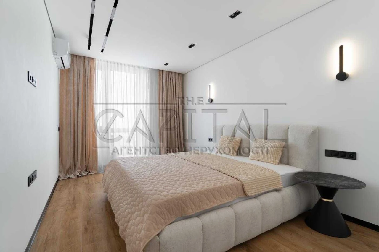 Apartment for Sale in the "Slavutich" Residence, Zarychna Street, Kyiv, Dniprodzyirsky District
