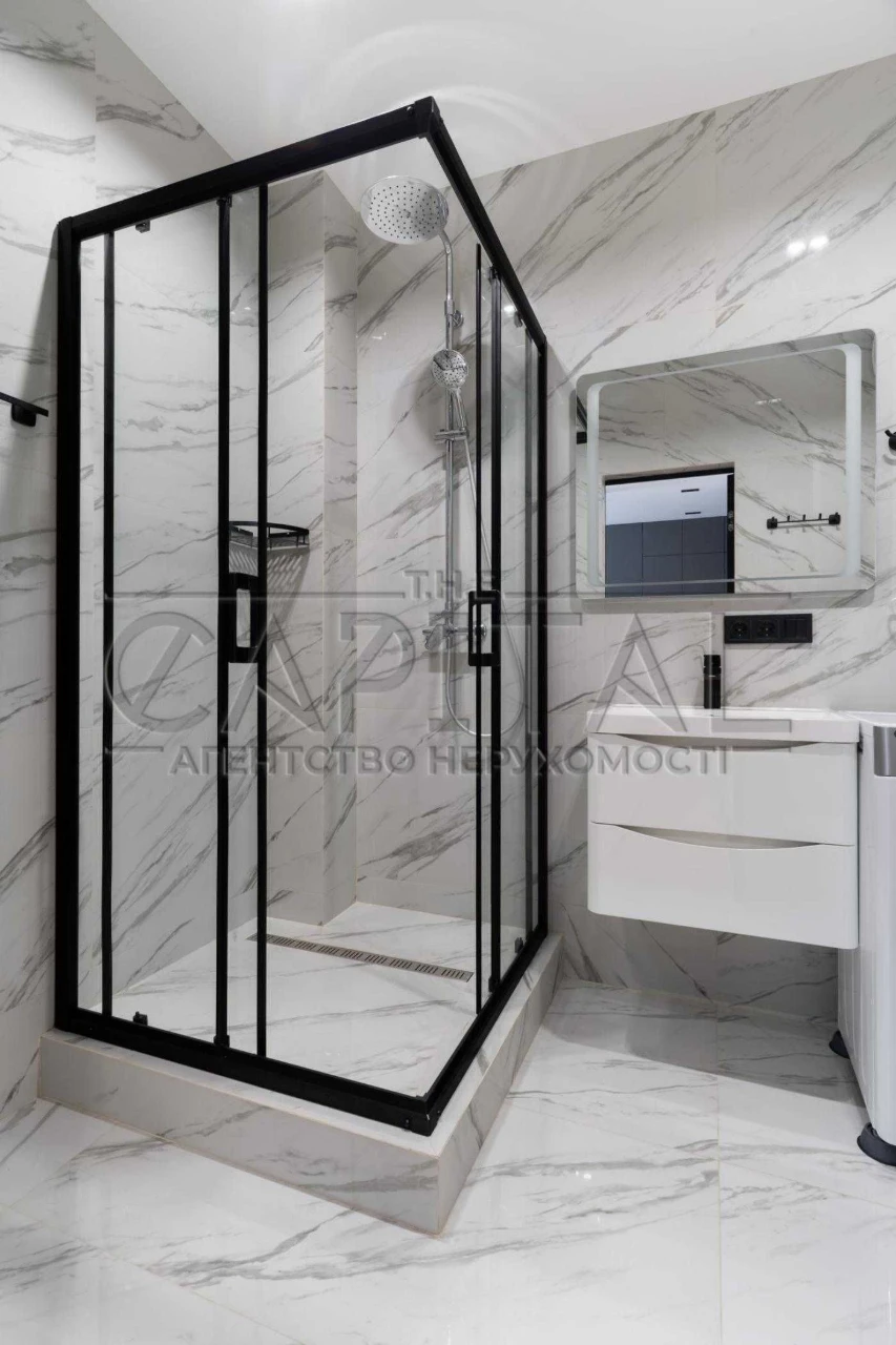Apartment for Sale in the "Slavutich" Residence, Zarychna Street, Kyiv, Dniprodzyirsky District