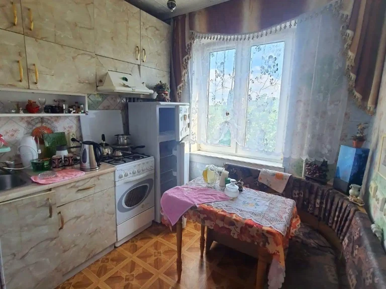 Sale of a 2-bedroom apartment 43.9 sq m, 6th floor.