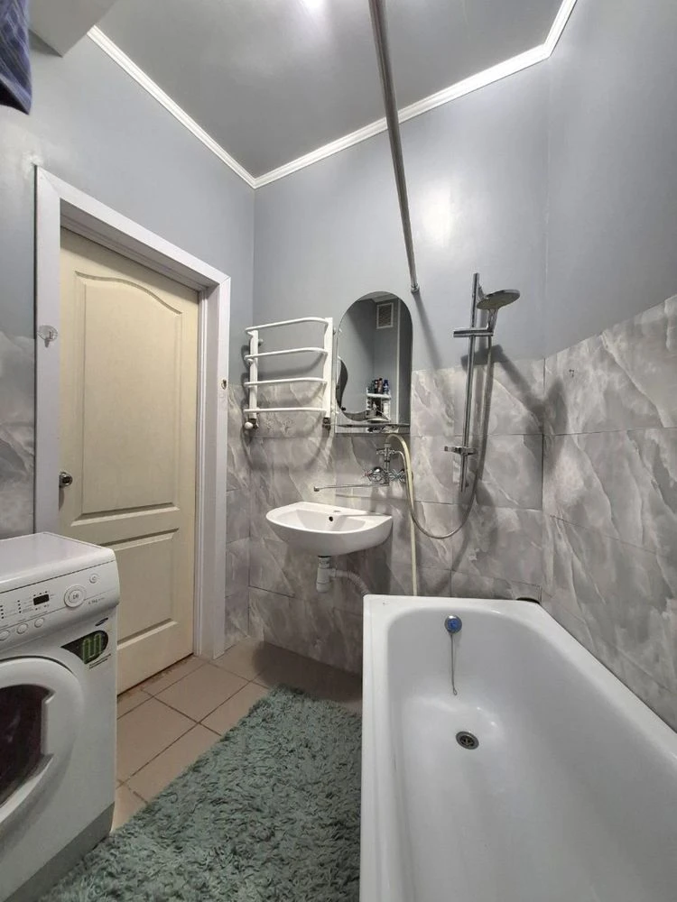 For Sale: 1-bedroom apartment in a new building. Autonomous gas heating.