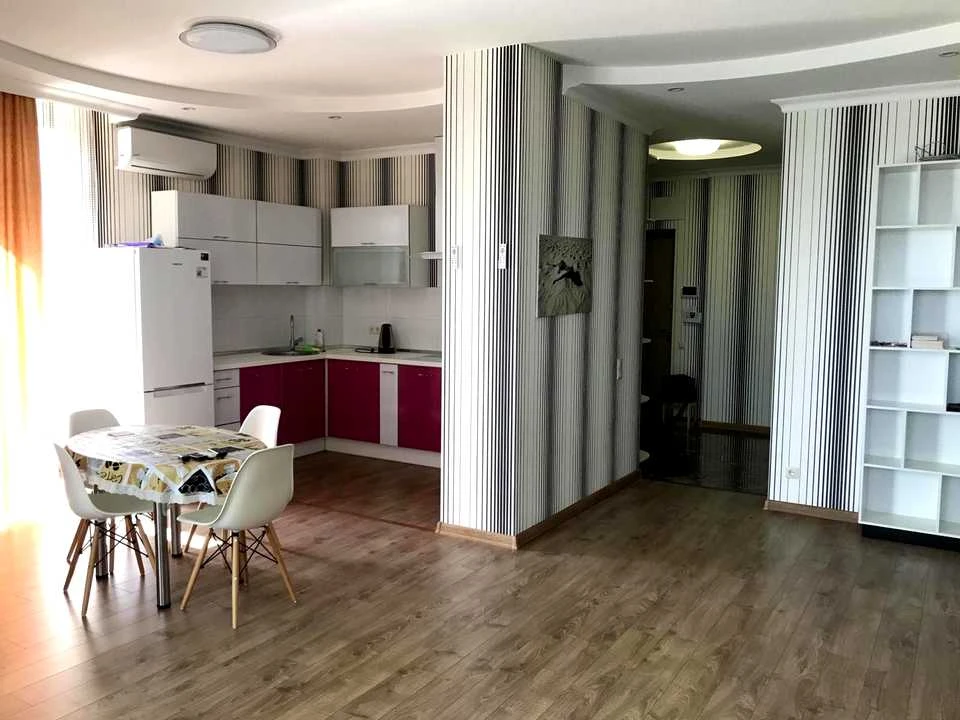 Квартира. Харків, Культу́рна вулиця