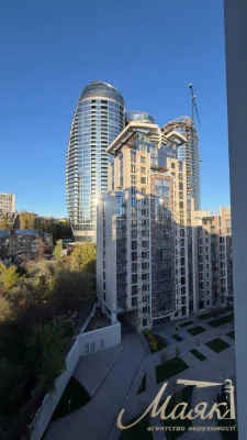 Sale of a 3-room apartment in the residential complex Boulevard Fontaniv, Pecersky district,