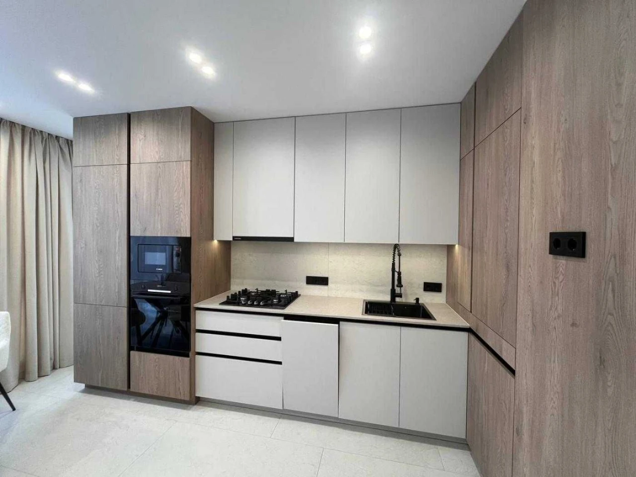 FOR SALE - Fully furnished 1 bedroom apartment / Central Park / Center