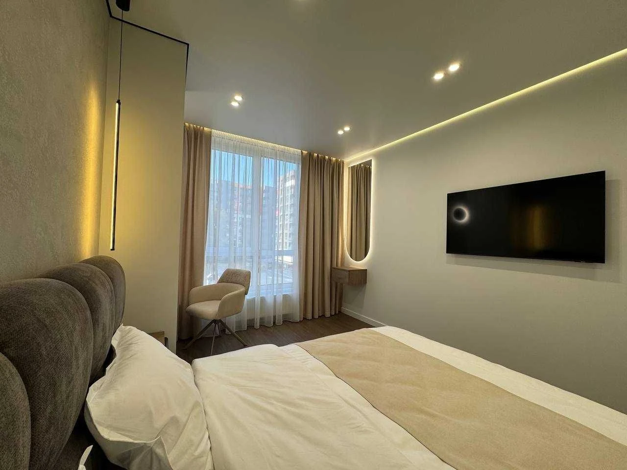 FOR SALE - Fully furnished 1 bedroom apartment / Central Park / Center