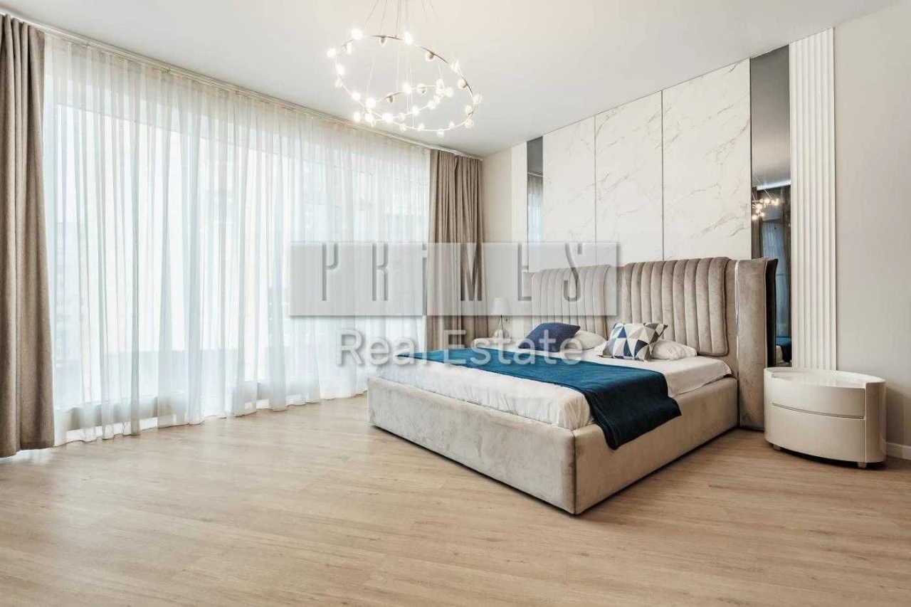 Sale of a 3-bedroom apartment in residential complex Busov Hill, Pecerск