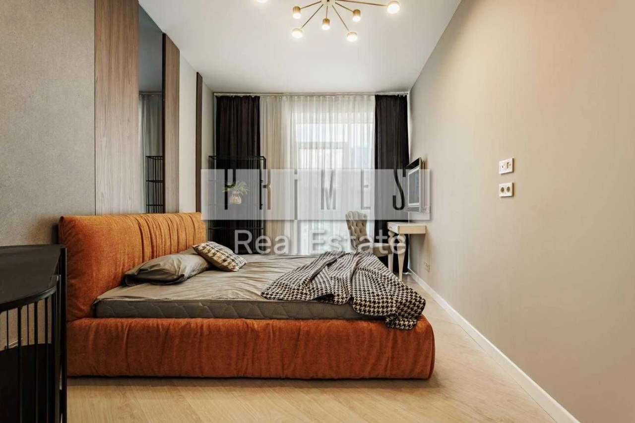 Sale of a 3-bedroom apartment in residential complex Busov Hill, Pecerск