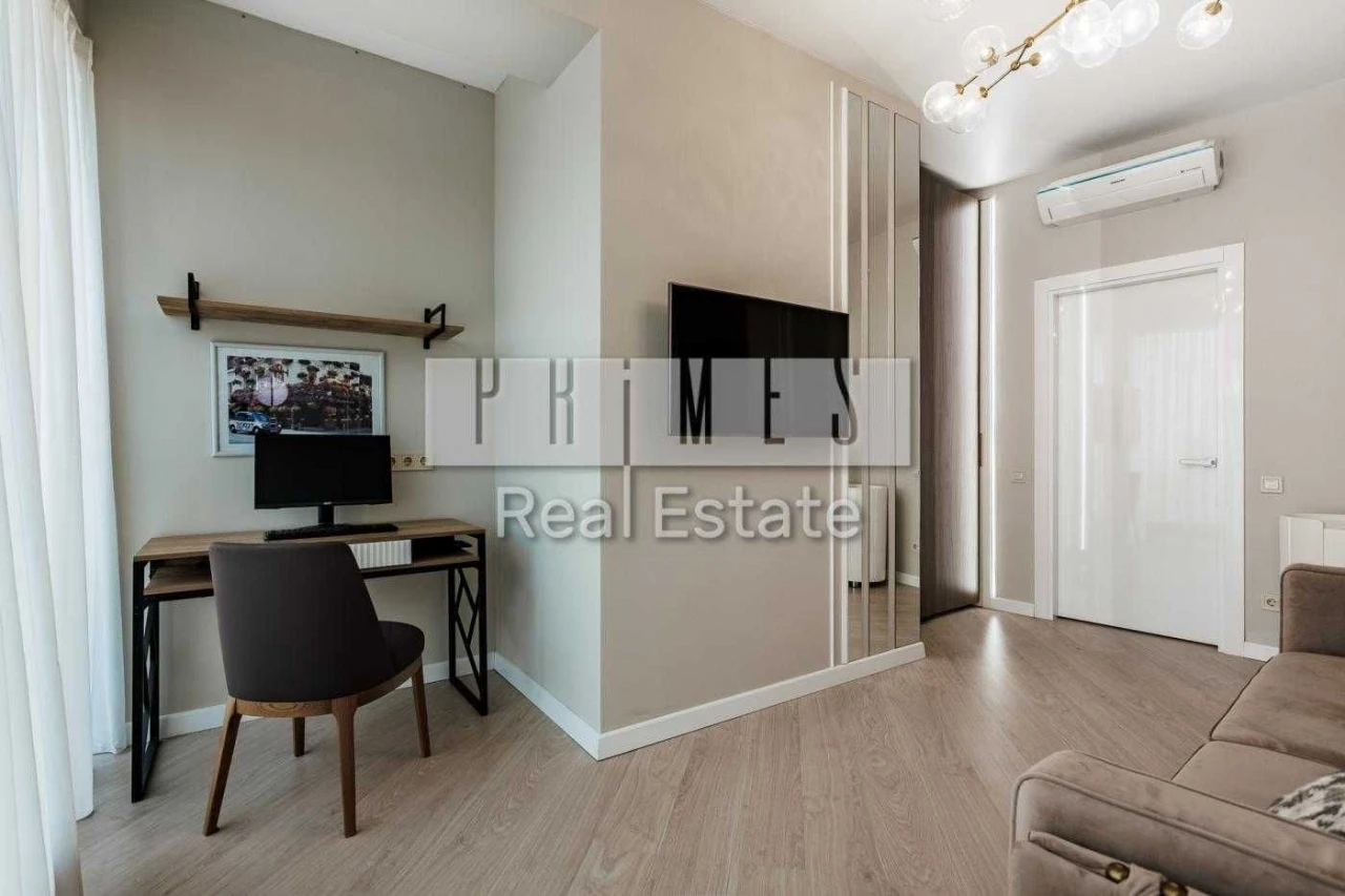 Sale of a 3-bedroom apartment in residential complex Busov Hill, Pecerск