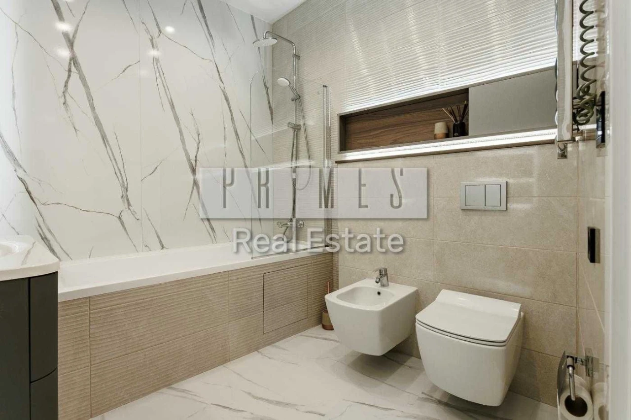 Sale of a 3-bedroom apartment in residential complex Busov Hill, Pecerск