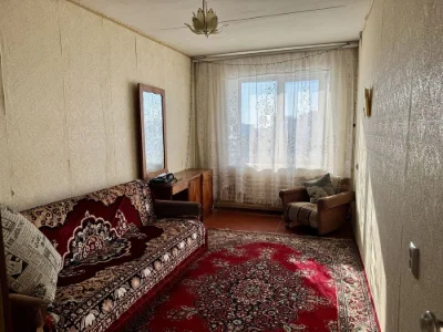 For Sale 2-room Apartment in Gradetsky