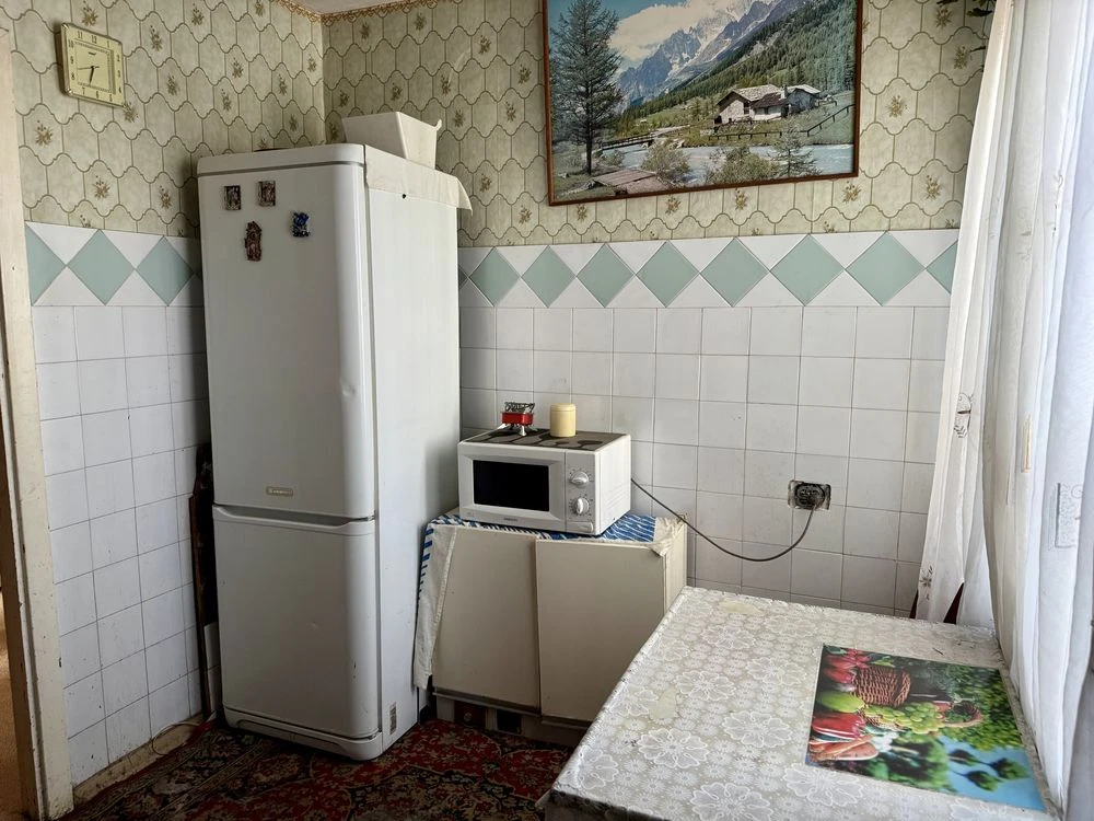 For Sale 2-room Apartment in Gradetsky
