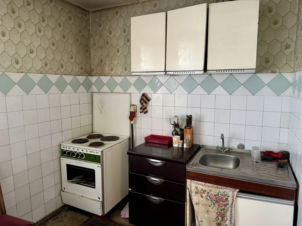For Sale 2-room Apartment in Gradetsky