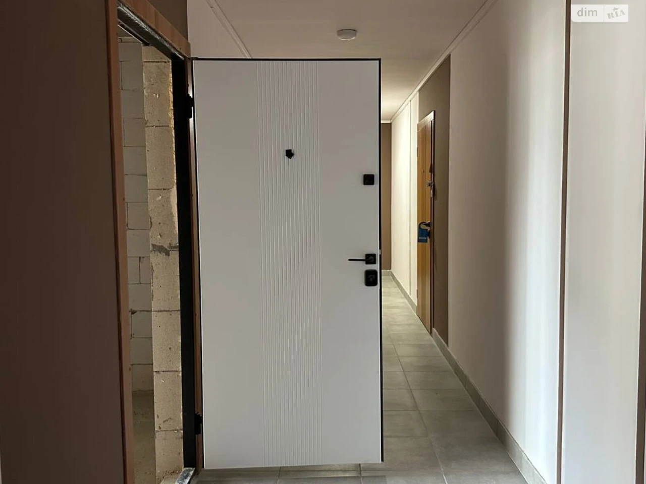 Apartment for Sale in Novosazvodsky