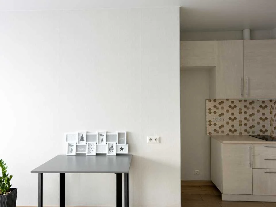 Apartment. Kyiv, Kharkiv Avenue