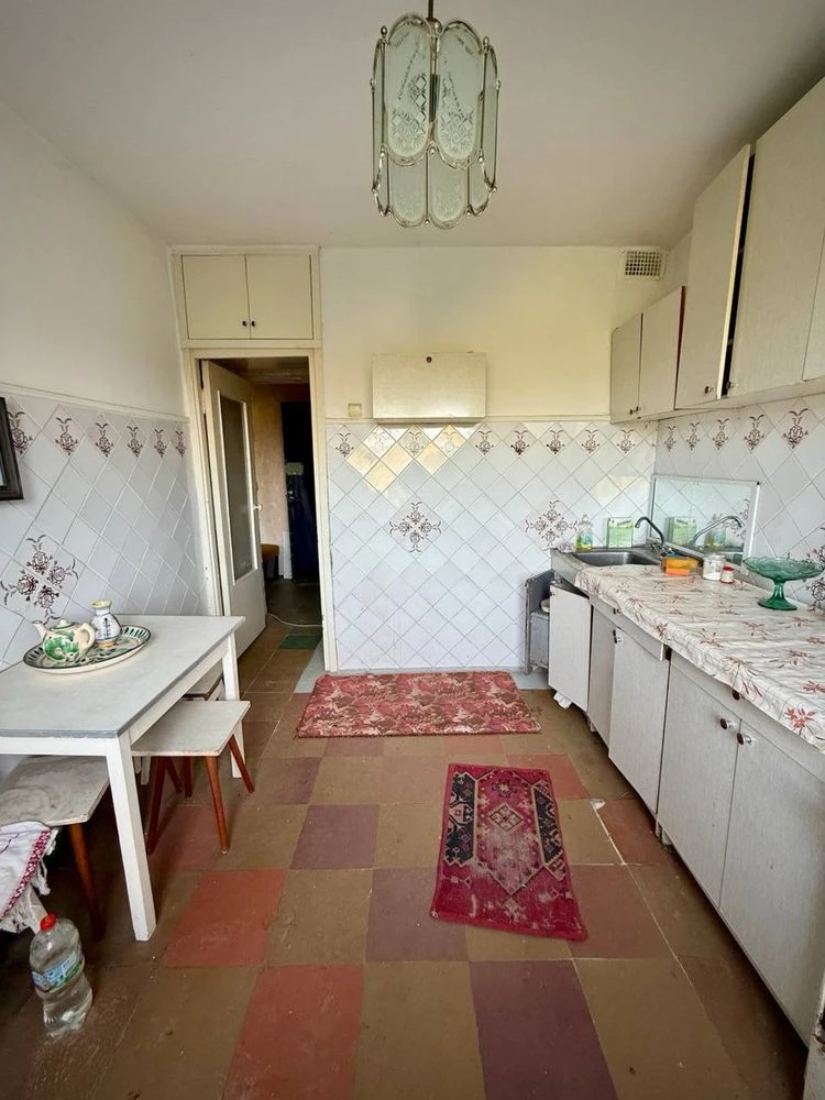 Продам 2-кімнатну квартиру 57 кв.м. в ЖК "Парус"