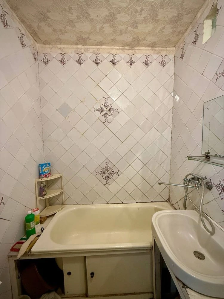 Продам 2-кімнатну квартиру 57 кв.м. в ЖК "Парус"