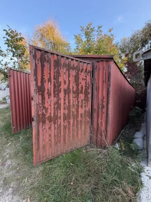 продаю желізний гараж