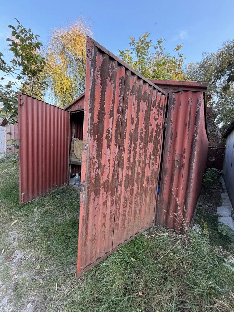 продаю желізний гараж