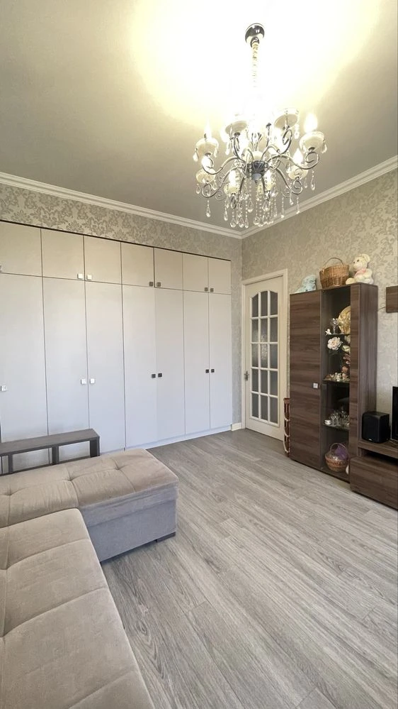 Sale of a 2-room apartment on Central Street with autonomous heating