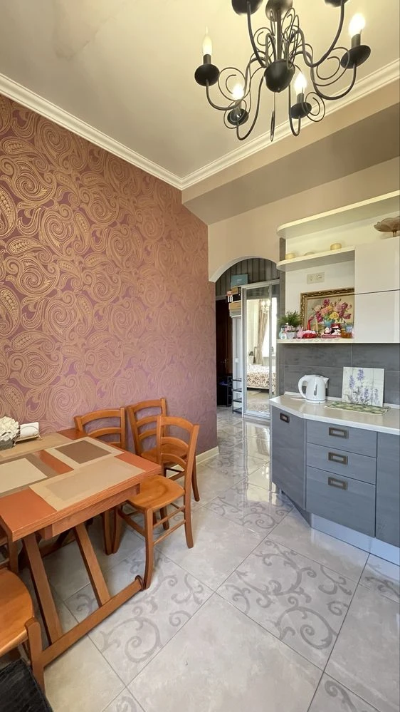 Sale of a 2-room apartment on Central Street with autonomous heating