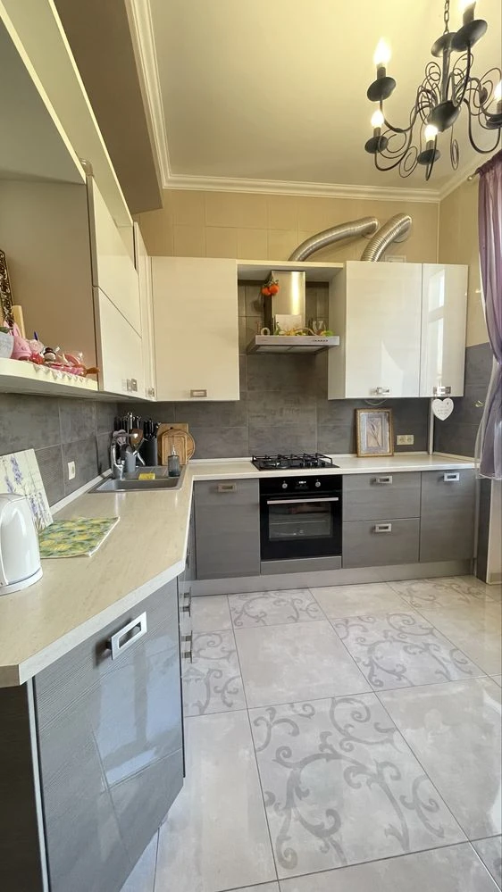 Sale of a 2-room apartment on Central Street with autonomous heating