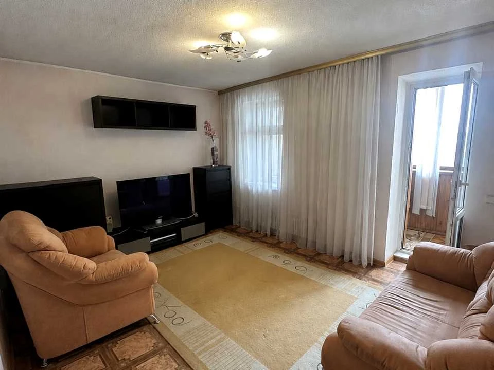 Apartment. Kyiv, Polyarna St., 8-E