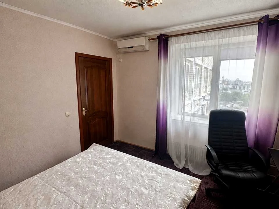 Apartment. Kyiv, Polyarna St., 8-E