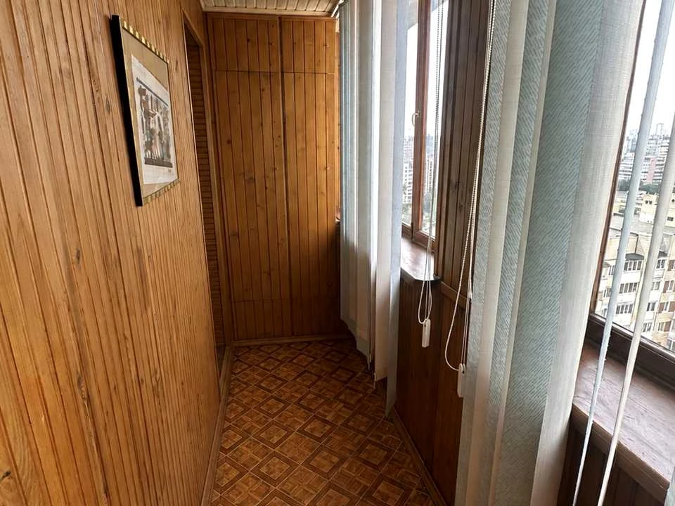 Apartment. Kyiv, Polyarna St., 8-E