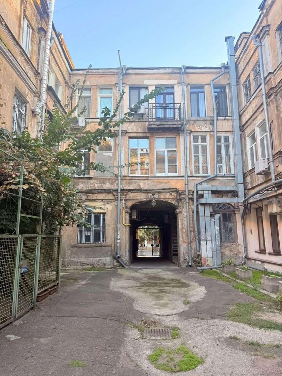 3 room apartment on Gretskaya/Rishcheleskaya with a yard