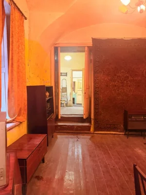 3 room apartment on Gretskaya/Rishcheleskaya with a yard