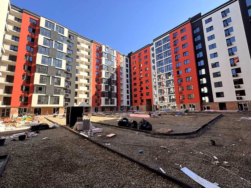 Apartment. Ivano-Frankivsk, Stepan Bandery St.