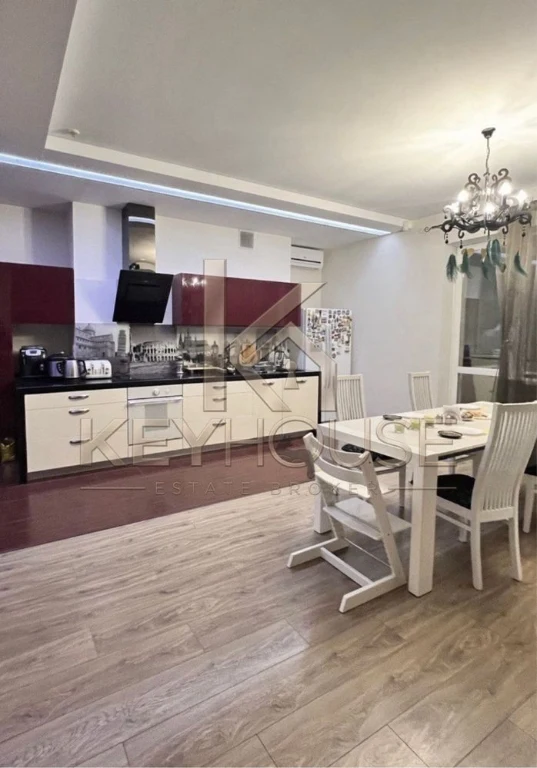 For Sale 3 room apartment• 126 m2• "Svetly Dom" Residence• Parking• Generator