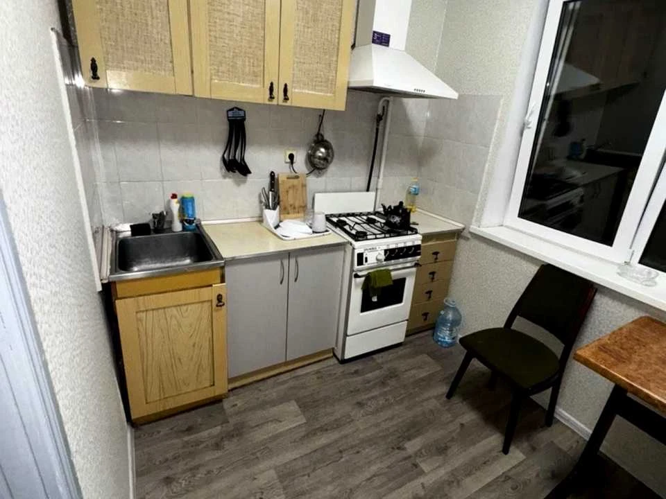 Apartment. Red Kalina Street